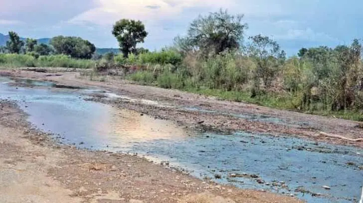 Temen habitantes al agua del Río Sonora