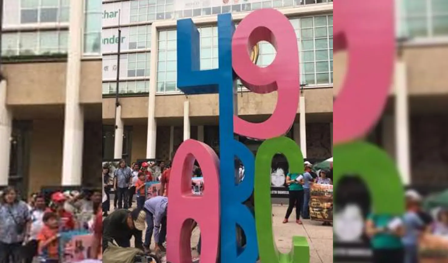 Padres de víctimas de Guardería ABC colocan escultura en el IMSS