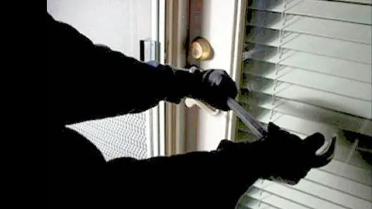 Roban casa de mujer en Nogales y se llevan sus ahorros