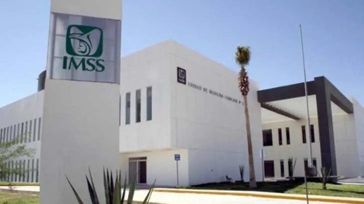 Cesan a funcionario por filtrar información de licitaciones del IMSS