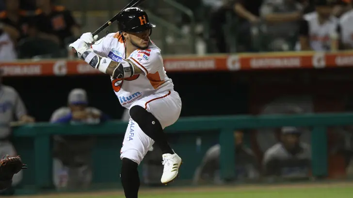 Naranjeros apalea a Yaquis en juego inaugural de la LMP en el Estadio Sonora
