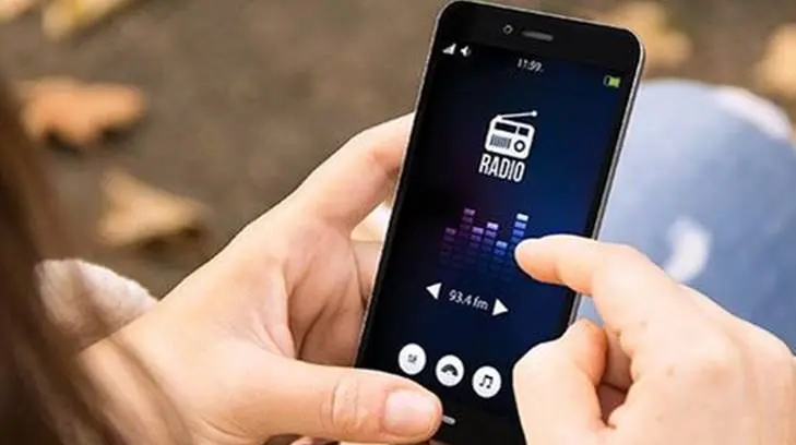Usuarios pueden escuchar radio FM en el celular sin usar Internet