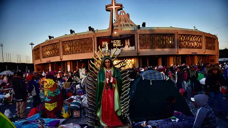 Cerca de 2 millones de fieles a la Virgen llegan a la Basílica