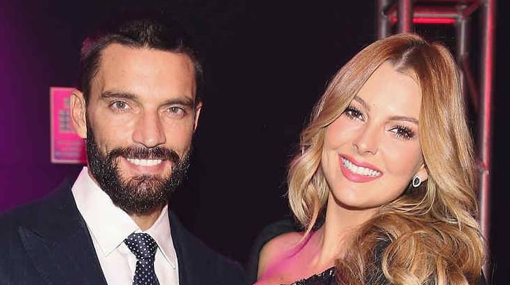 Julián Gil y Marjorie realizan prueba de ADN a su hijo