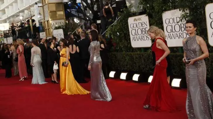 Famosas desfilan por la alfombra roja de los Golden Globes 2018