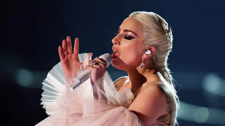 Lady Gaga cancela gira por Europa debido a problemas de salud
