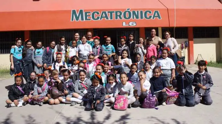 Niñas de primaria conocen de cerca la ciencia y tecnología en el ITH