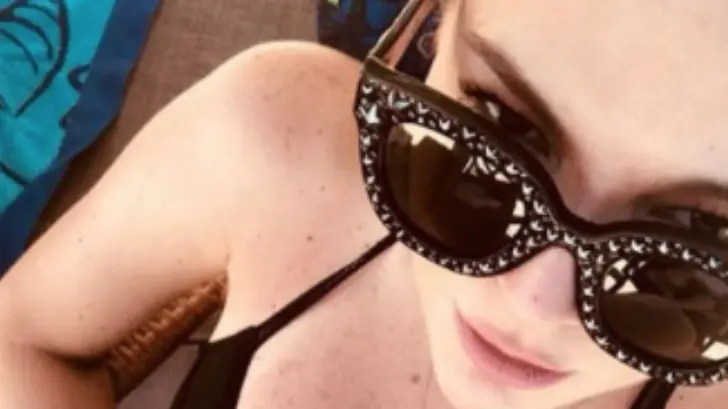 Marjorie de Sousa luce sus curvas en bikini