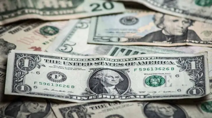 Dólar alcanza los 18.39 pesos de venta en bancos