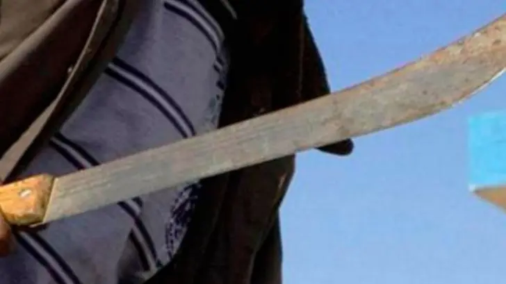 Presunto machetero deja inconsciente a un hombre en la colonia Las Lomas