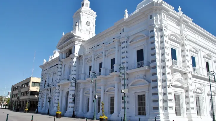 Permanecen congeladas 400 plazas en el Gobierno del Estado: Sutspes