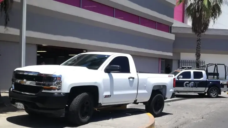 Asalta grupo armado tienda de Liverpool en Hermosillo