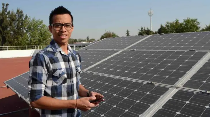 Estudiantes desarrollan ‘App’ para monitorear rendimiento de celdas solares