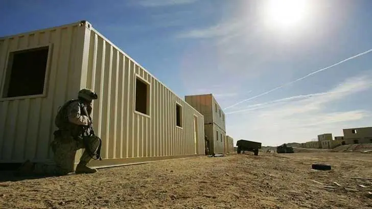 Soldados de Estados Unidos resultan lesionados al colapsar carpa en base militar
