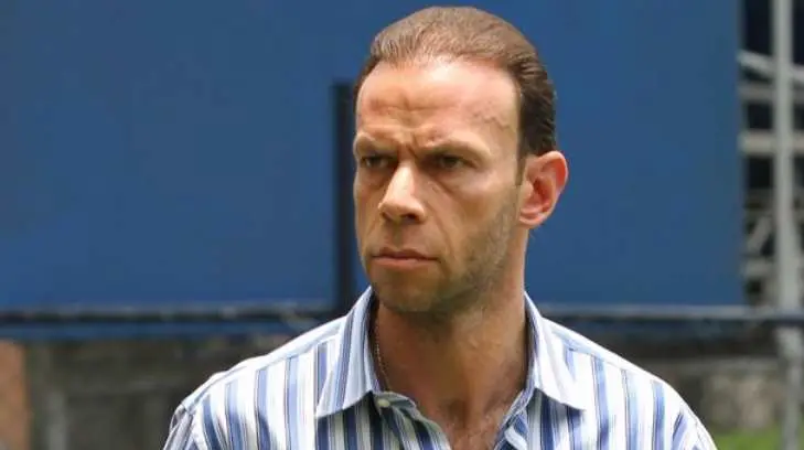 Zague revela que Ángel Reyna sacó una pistola en el vestidor