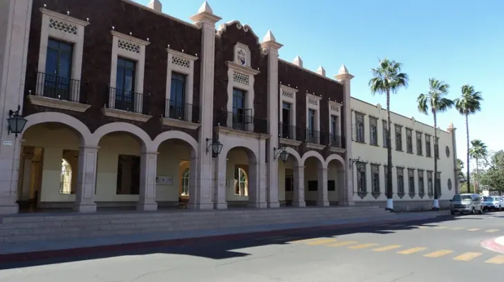Dan bienvenida a alumnos de Derecho de la Unison