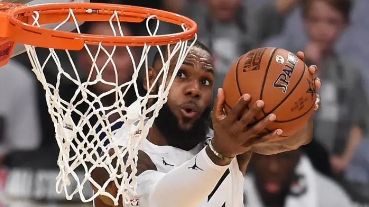 Michael Jordan defiende a LeBron James tras tuit de Donald Trump