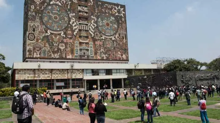 Alumna habla sobre regreso a la facultad en la UNAM