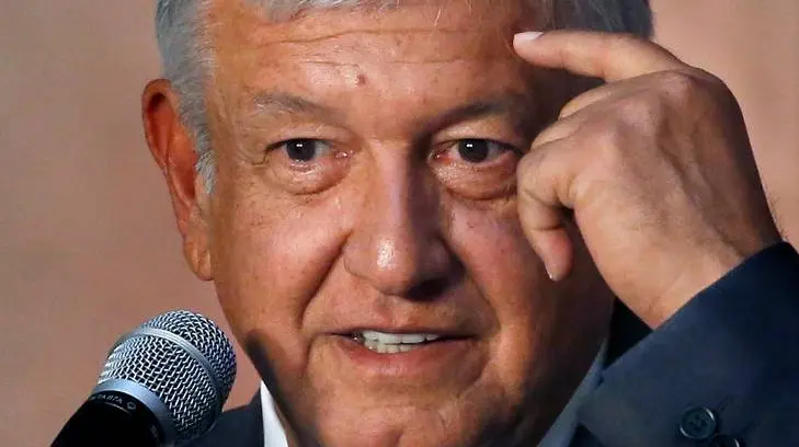 López Obrador presume que fue prospecto de Grandes Ligas cuando cursaba la secundaria