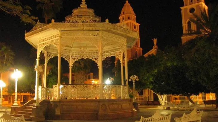 El INAH evaluará daños por remodelación a la Plaza 13 de Julio en Guaymas