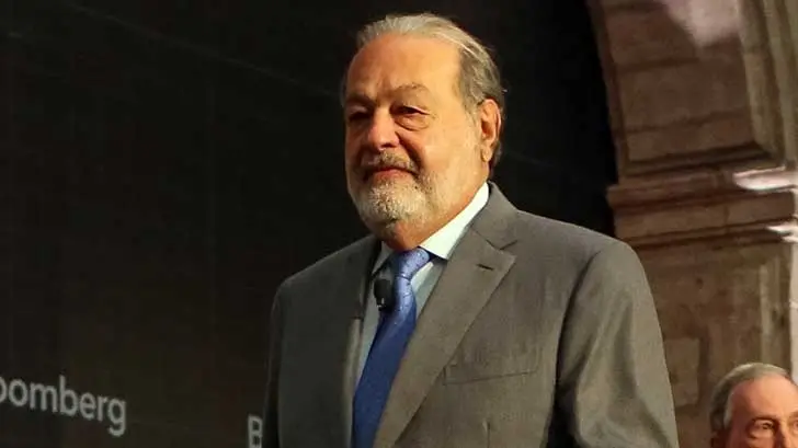 Carlos Slim y familia salen de top 10 de billonarios