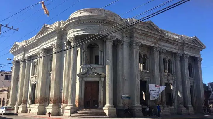 Abandono de edificios antiguos mantienen Centro Histórico de Guaymas en mal estado