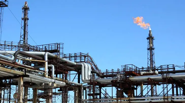 Diputados de PRI piden consulta para valorar construcción de refinería