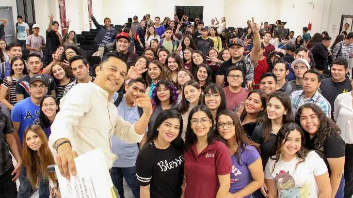 Estudiantes de la UES aplican la ciencia y la tecnología en beneficio de la salud