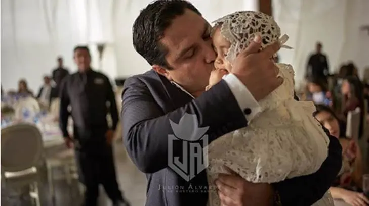 Julión Álvarez festeja el bautizo de su hija María Isabel
