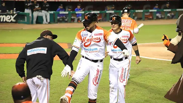 Naranjeros blanquean en el primero de la serie a Charros