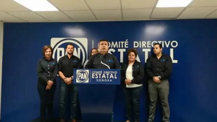 Roban 32 tablets y 2 pantallas de la oficina del PAN Sonora