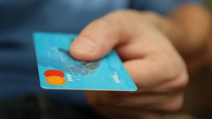 Mexicanos dejan de usar tarjeta de crédito por que olvidan contraseñas