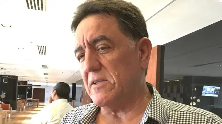Negocian reorientar impuesto hotelero a municipios