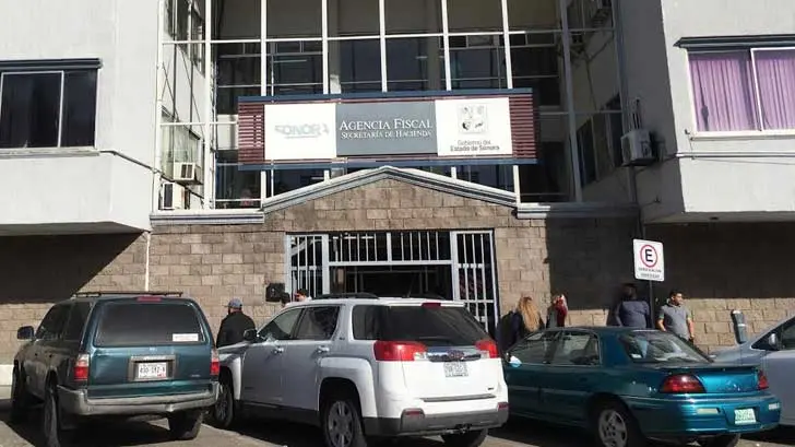 Agencia Fiscal de Nogales denuncia falsificación de documentos para circular sin placas