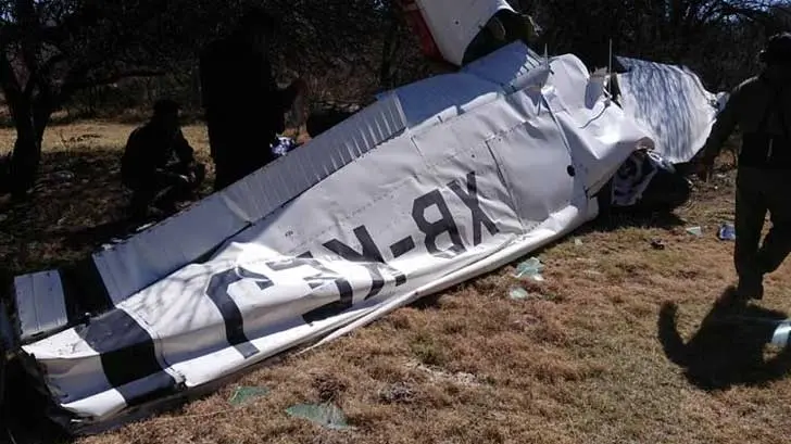 Fallece vocal del INE tras desplome avioneta en Durango