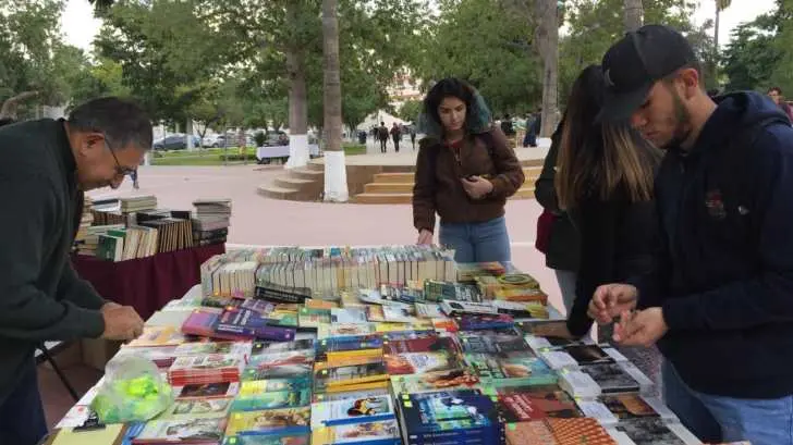 AUDIO | Realizan la segunda edición de la Miniferia del libro en la Unison