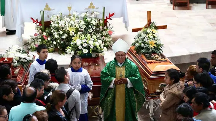 Suman 95 muertos por explosión en ducto de Tlalhuelilpan