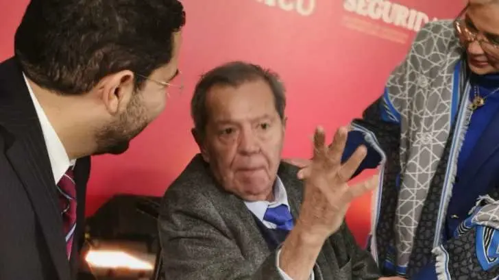 Porfirio Muñoz Ledo asegura que está bien tras desmayo