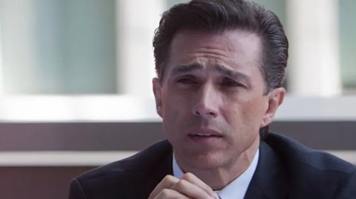 Sergio Mayer sufre ‘dislexia mental’ y por eso se equivoca
