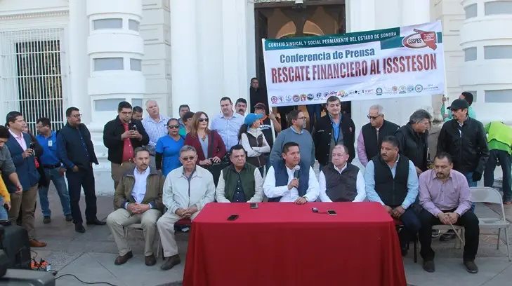 Varios sindicatos exigen al director del Isssteson libere las pensiones de trabajadores retirados