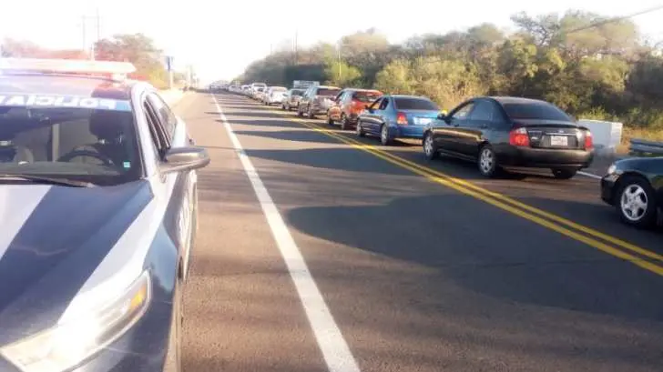 ¡Tome precauciones! | Cierran tránsito vehicular en el tramo Navojoa-Álamos