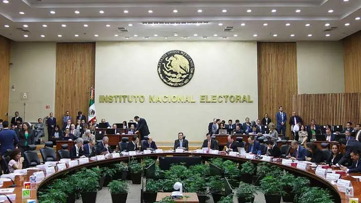 Buscan 102 grupos ciudadanos convertirse en partidos políticos