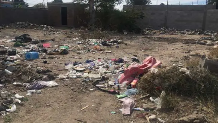 VIDEO | Colonos de la Ampliación Sahuaro denuncian predio convertido en basurero