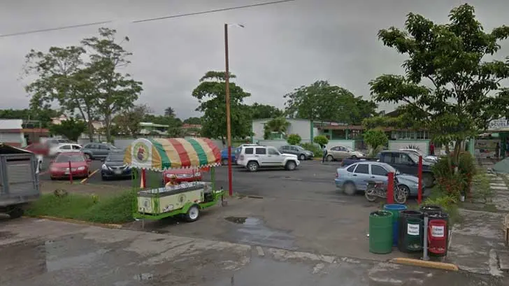 Madre impide secuestro de su hija a las afuera de una secundaria