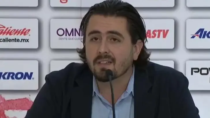 Amaury Vergara descarta dejar la presidencia de Chivas