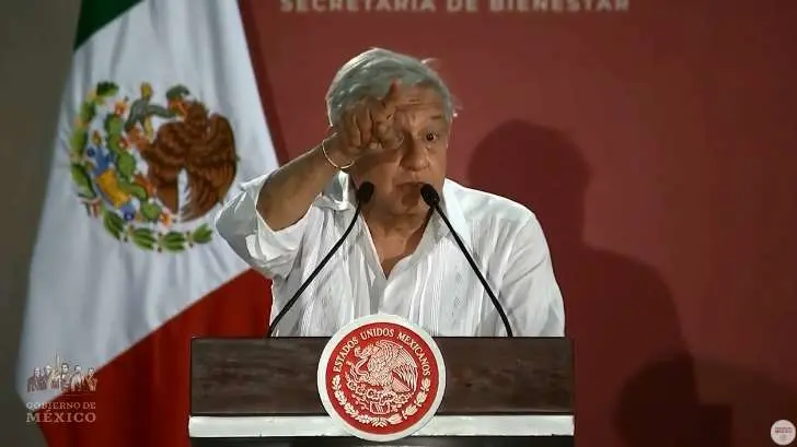 Reconoce AMLO retraso en los apoyos sociales