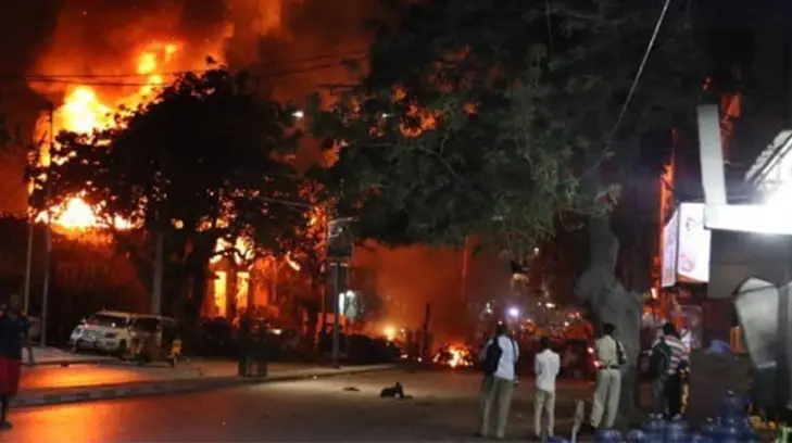 Atentado con bomba en Mogadiscio deja al menos 29 muertos y 80 heridos