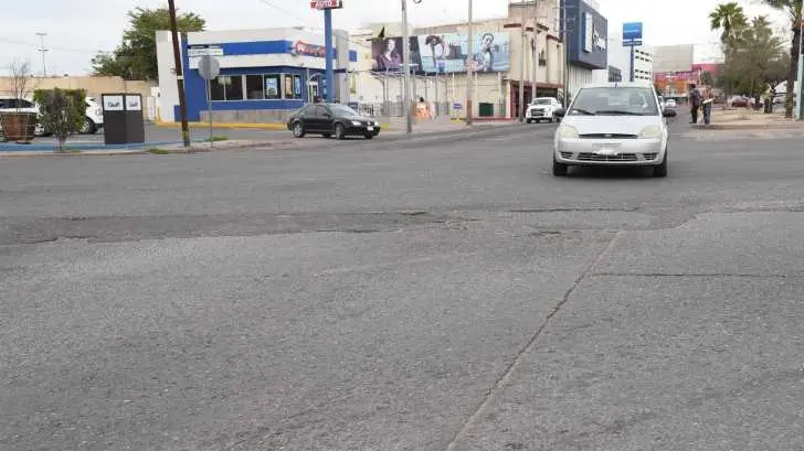 Cierran dos carriles del bulevar Quiroga: Cidue