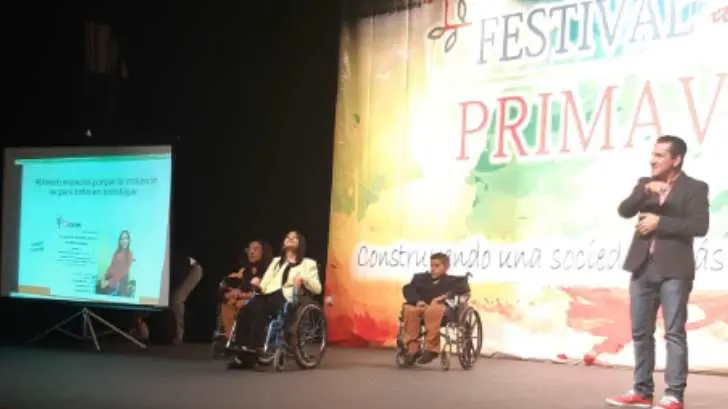 La Unison reconoce al maestro Roberto Gaona en el Festival de Primavera 2019