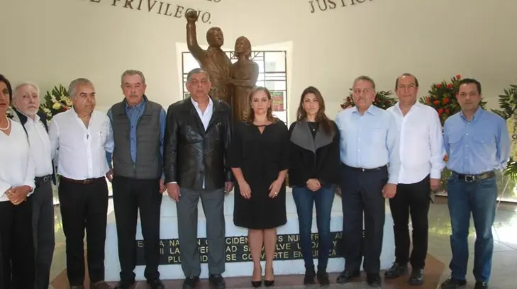 Claudia Ruiz Massieu pide a militantes del PRI rescatar legado de Colosio